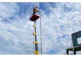 У ДУБРОВИЦІ ВИКРАЛИ ДЕРЖАВНИЙ ПРАПОР УКРАЇНИ