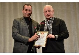 Успіх у МАН та війна за статус: директора ліцею відзначили нагородою