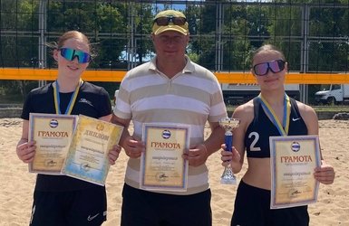 Золотий дубль волейболісток з Дубровиччини на чемпіонаті Рівненщини