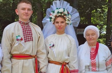 Серпанок, бортництво та давні обряди: як Дубровиччина представила Полісся на фестивалі «Медова ягода»